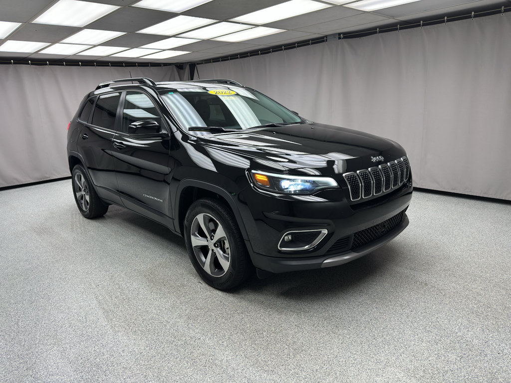 Used 2022 Jeep Cherokee Limited AWD/4WD image 5