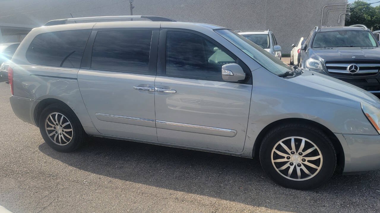 Used 2012 Kia Sedona EX w/ Luxury Pkg FWD image 3