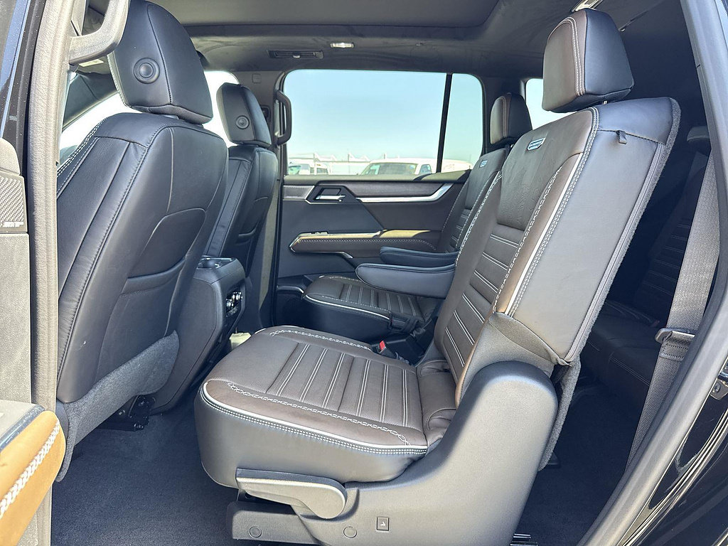 New 2026 GMC Acadia Denali Ultimate AWD/4WD image 24