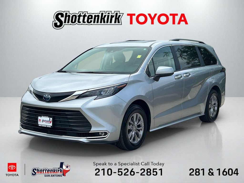 Used 2024 Toyota Sienna XLE w/ XLE Plus Package
