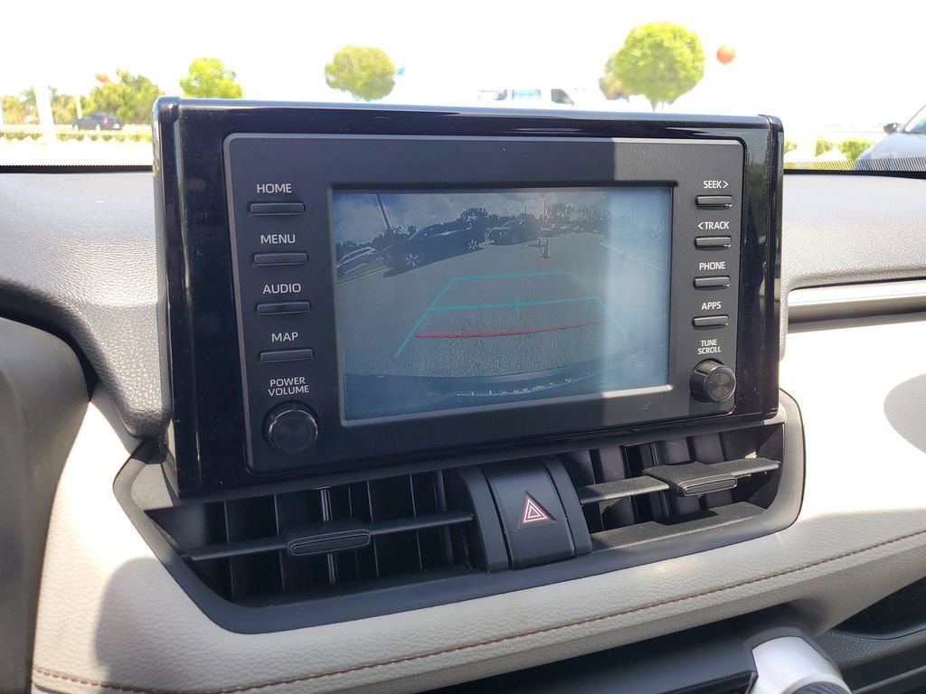 Used 2019 Toyota RAV4 XLE FWD image 25