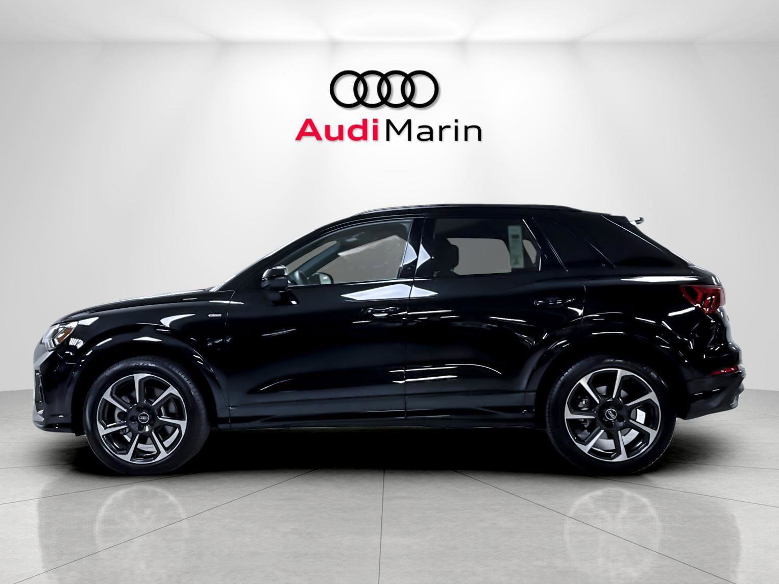 Used 2025 Audi Q3 2.0T Premium Plus w/ Premium Plus Package AWD/4WD image 2