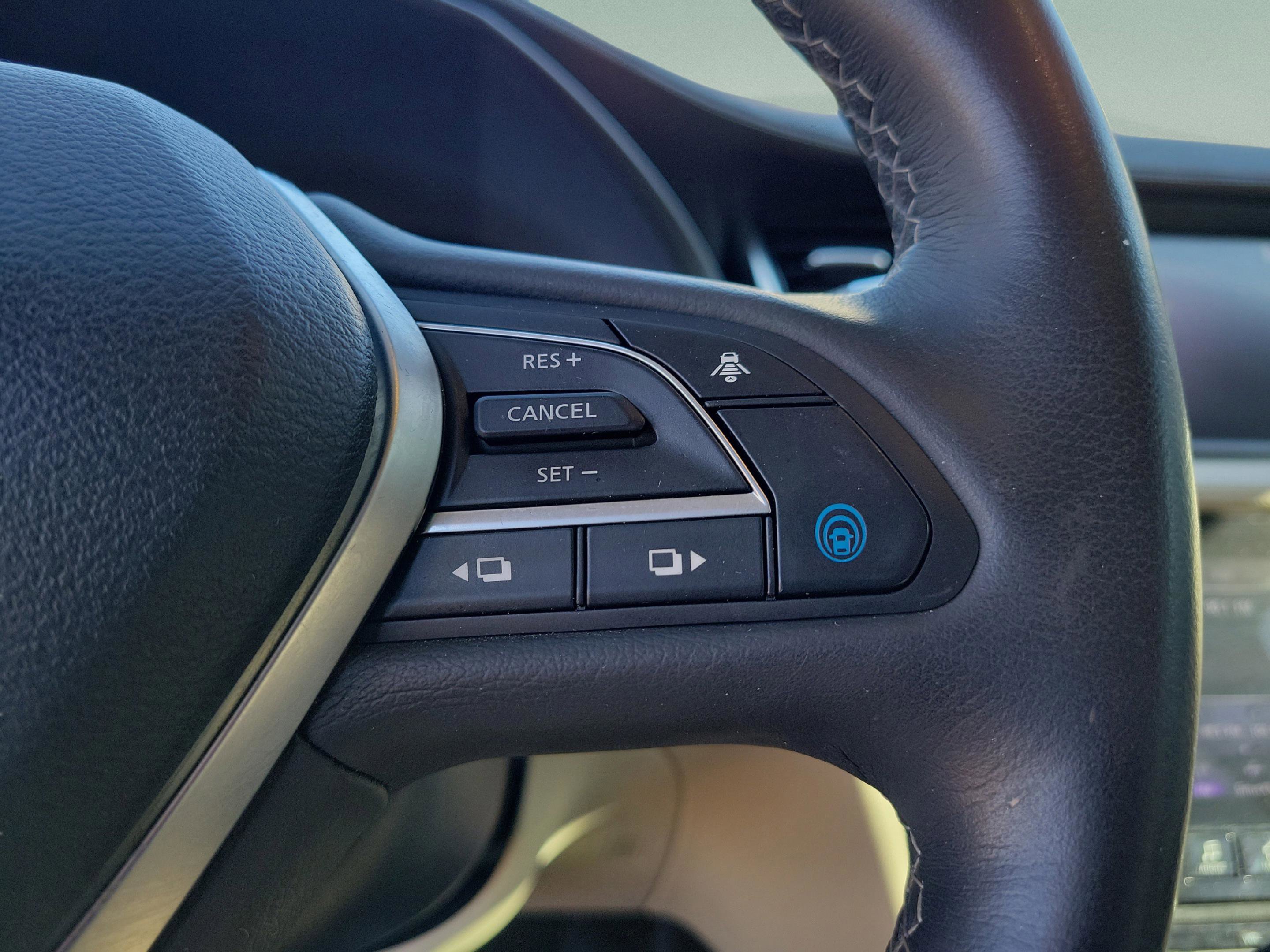 Used 2022 INFINITI QX50 Luxe image 11