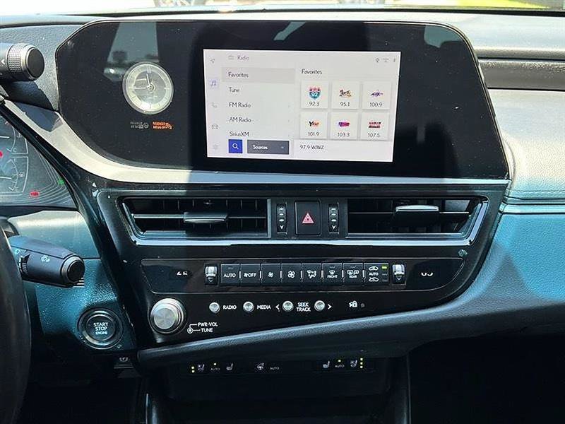 Used 2024 Lexus ES 350 w/ Premium Package FWD image 40