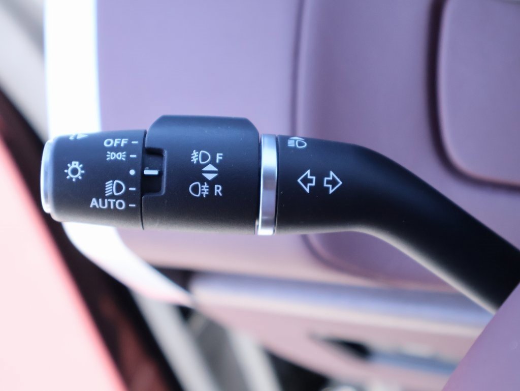 Used 2023 Land Rover Range Rover SE image 33