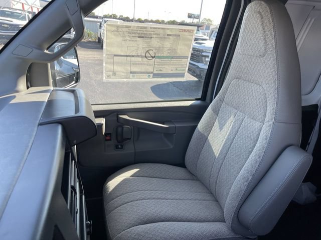 New 2025 GMC Savana 2500 w/ Driver Convenience Package RWD image 13
