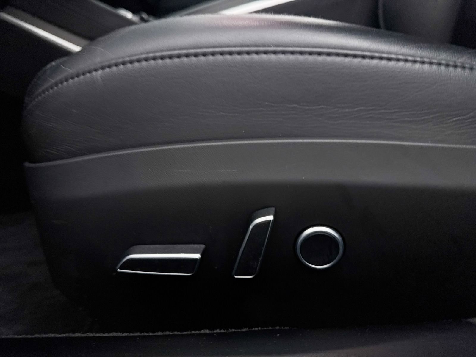 Used 2021 Tesla Model S Plaid AWD/4WD image 30