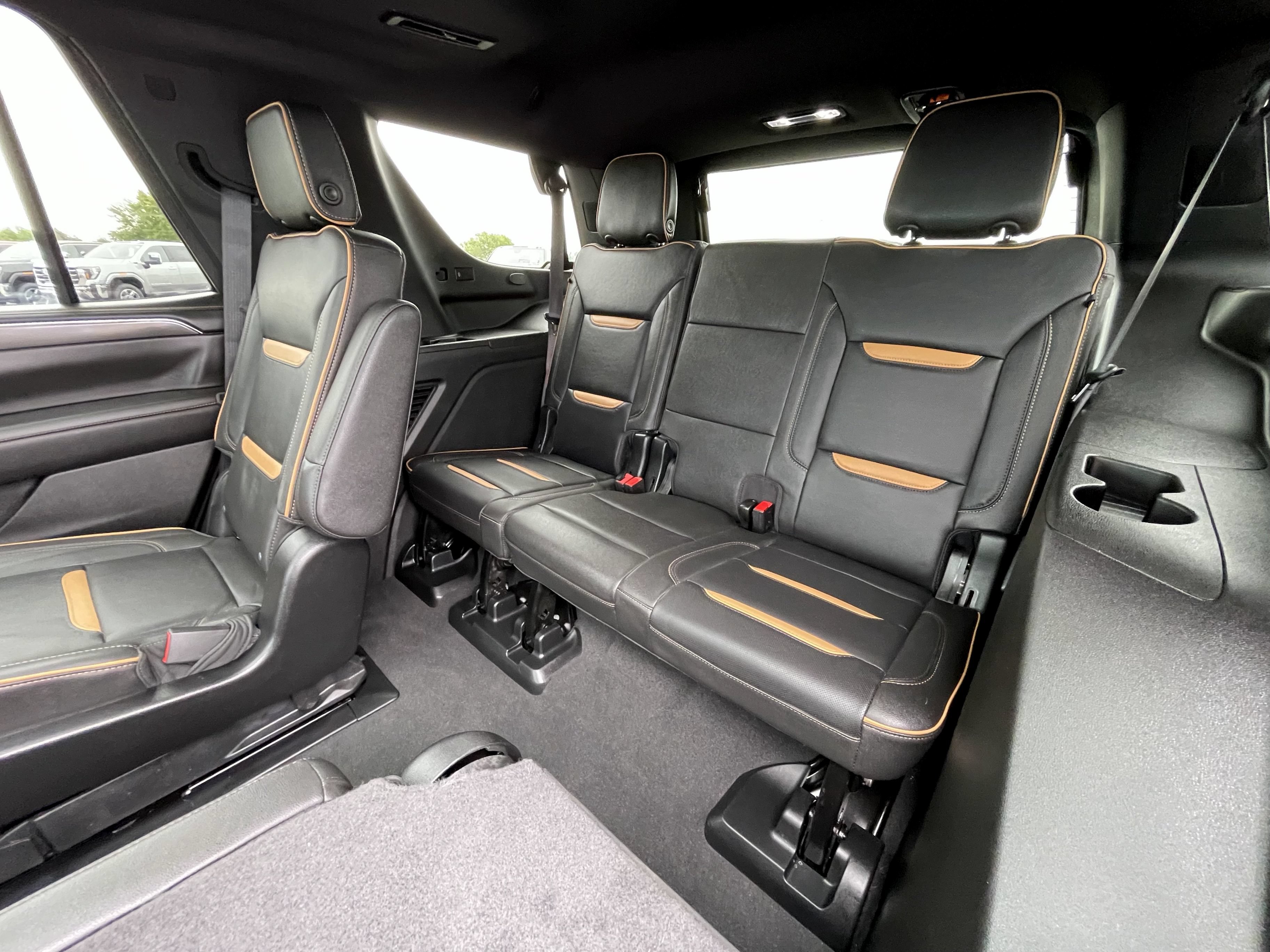 Certified 2024 GMC Yukon AT4 w/ Technology Package AWD/4WD image 16