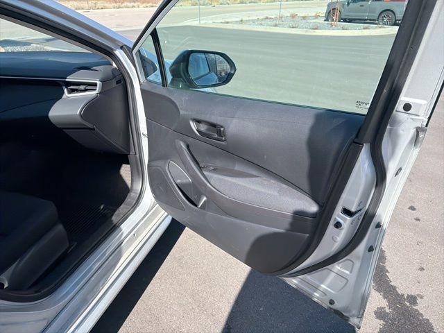 Used 2024 Toyota Corolla LE FWD image 29