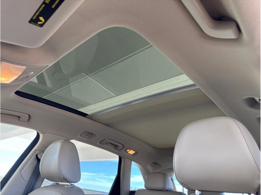 Used 2011 Audi Q5 3.2 Premium Plus w/ Audi MMI Navigation Plus Pkg image 26