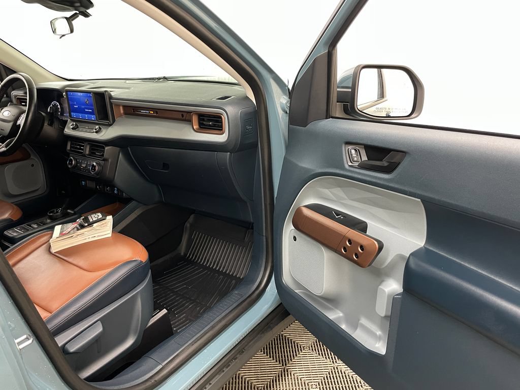 Used 2022 Ford Maverick Lariat w/ Lariat Luxury Package FWD image 36