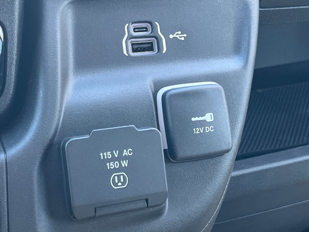 New 2026 RAM ProMaster 1500 w/ Quick Order Package 22G SLT image 17