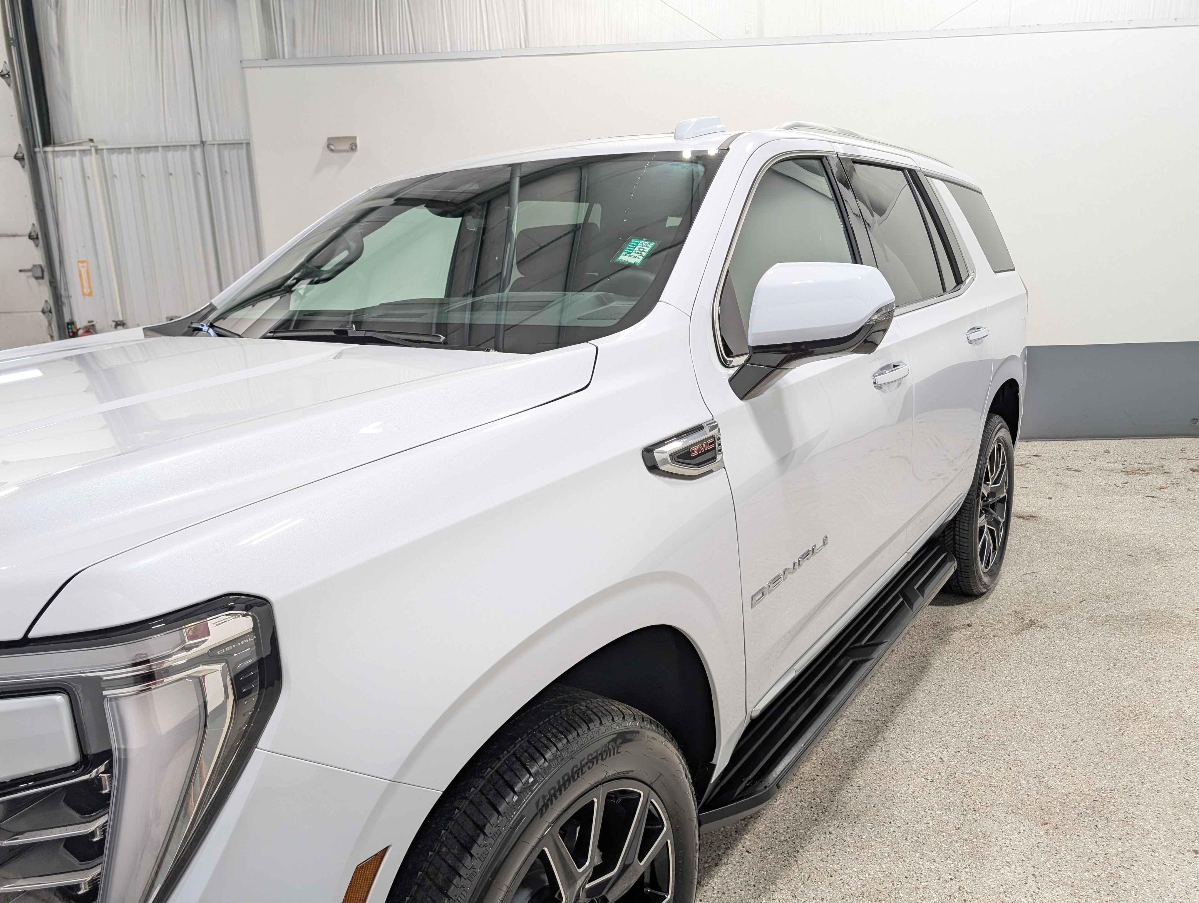 Used 2026 GMC Yukon Denali w/ Advanced Technology Package AWD/4WD image 7