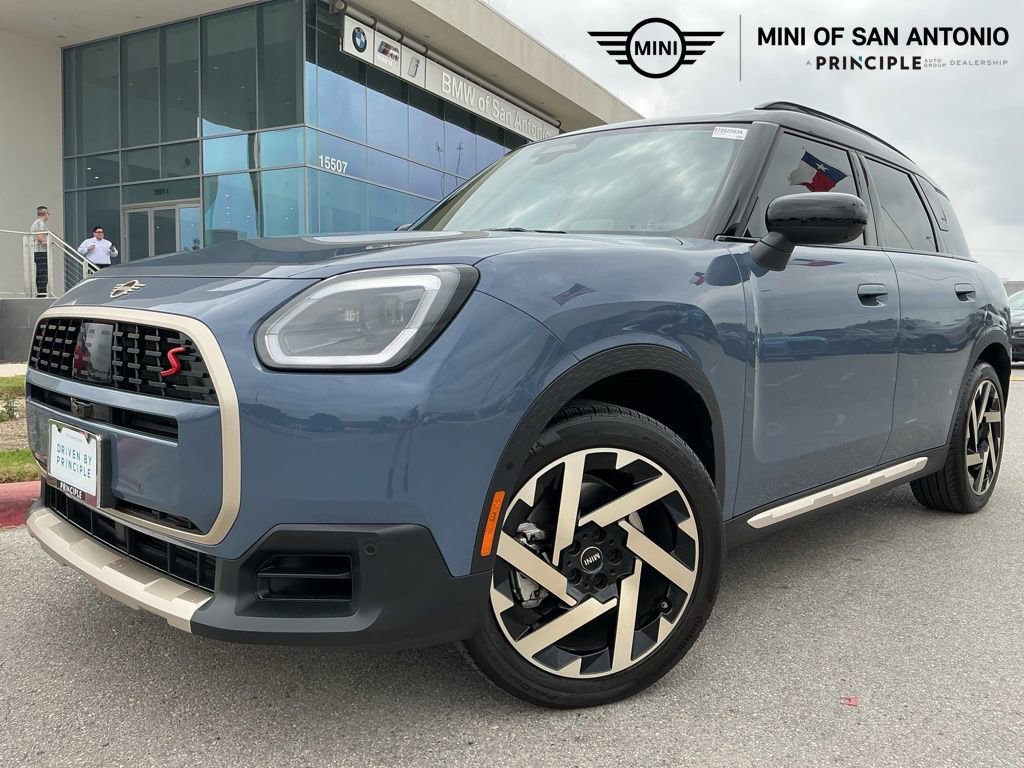 Certified 2025 MINI Cooper Countryman S w/ Comfort Package Max AWD/4WD image 1