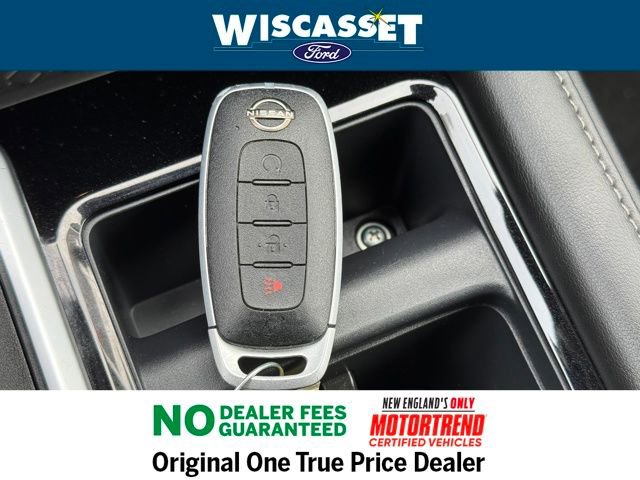 Used 2024 Nissan Pathfinder SV image 13