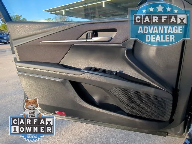 Used 2025 Toyota Camry LE image 12