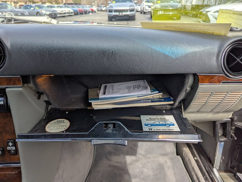 Used 1987 Mercedes-Benz 560 SL image 36
