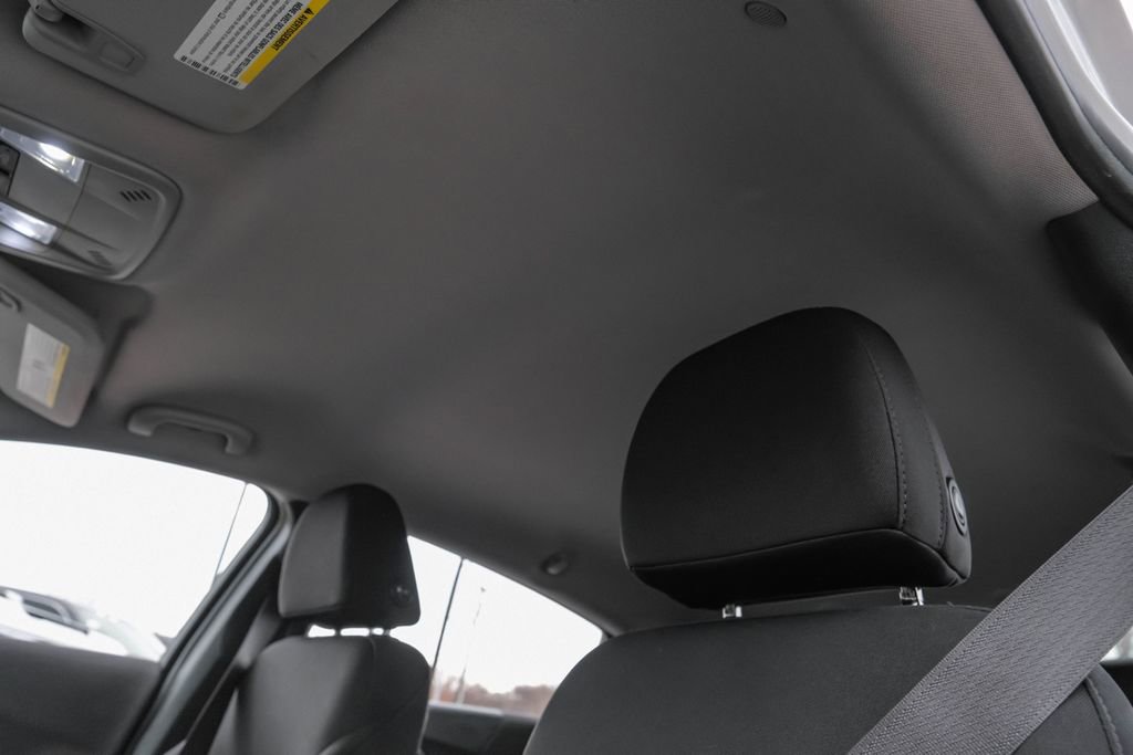 Used 2020 Chevrolet Malibu LT image 32