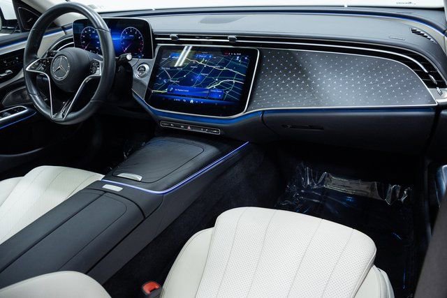 Used 2024 Mercedes-Benz E 350 4MATIC Sedan image 27