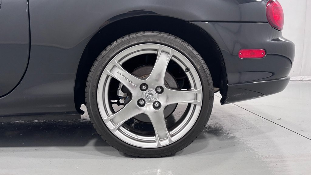 Used 2005 MAZDA MX-5 Miata MAZDASPEED RWD image 27