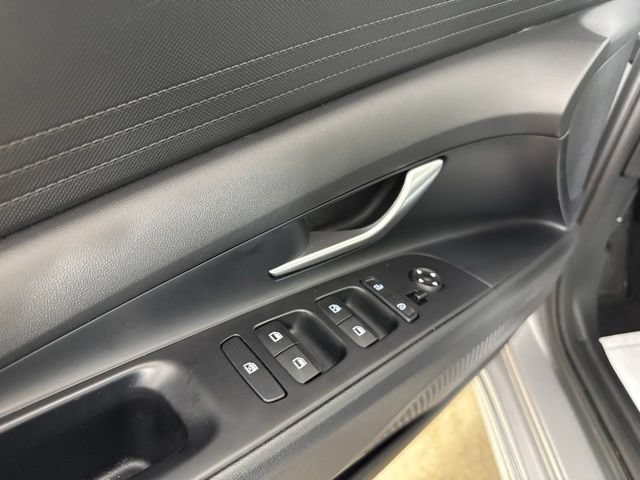 Used 2021 Hyundai Elantra SEL FWD image 14