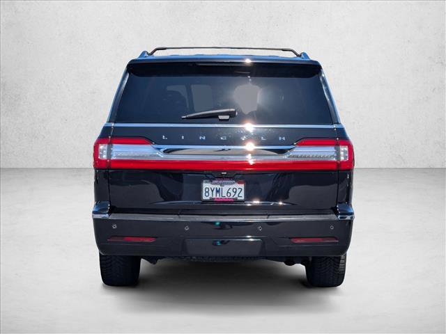 Used 2021 Lincoln Navigator L Reserve w/ Cargo Convenience Package RWD image 7