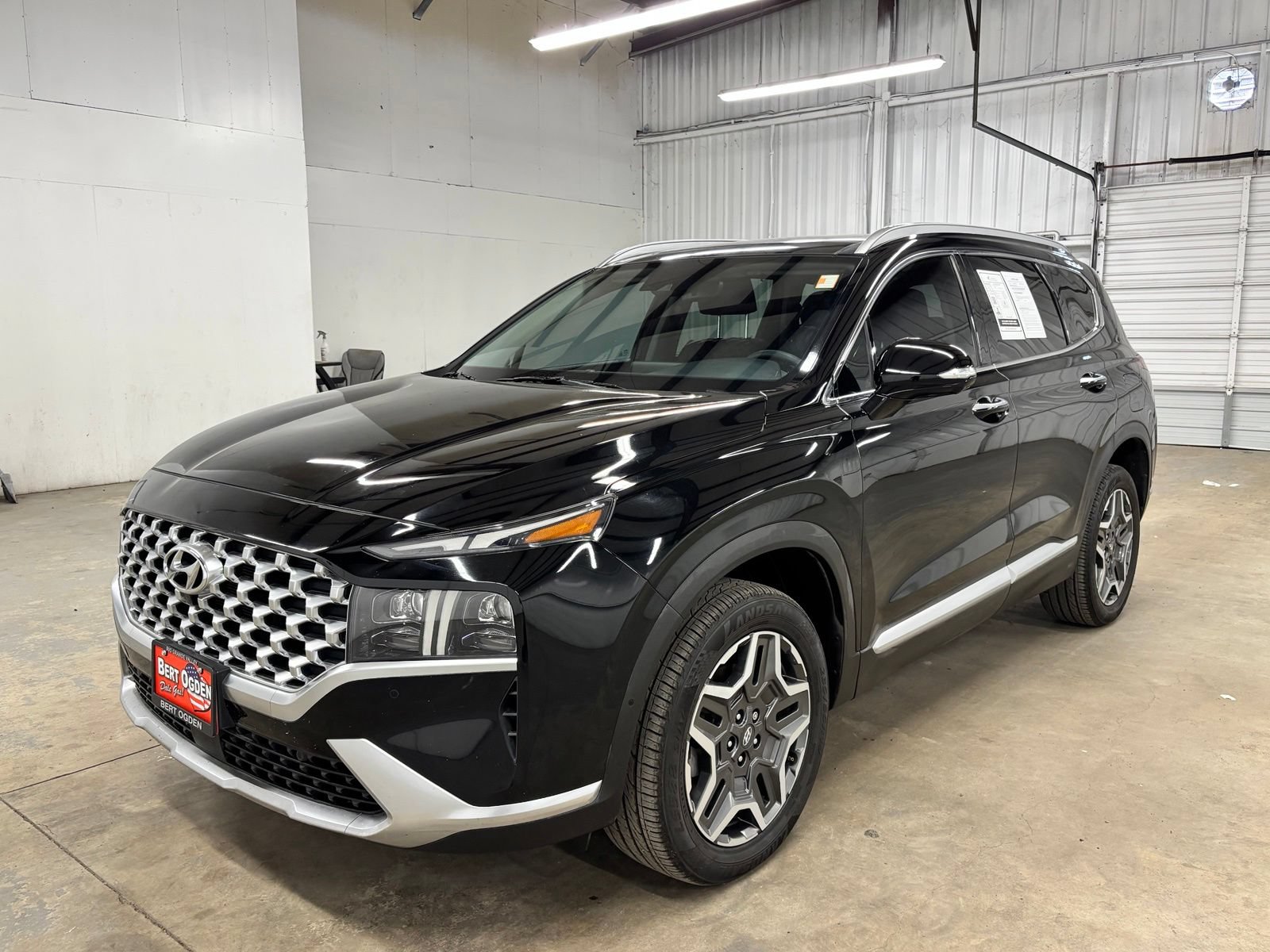 Used 2021 Hyundai Santa Fe Limited AWD/4WD image 3