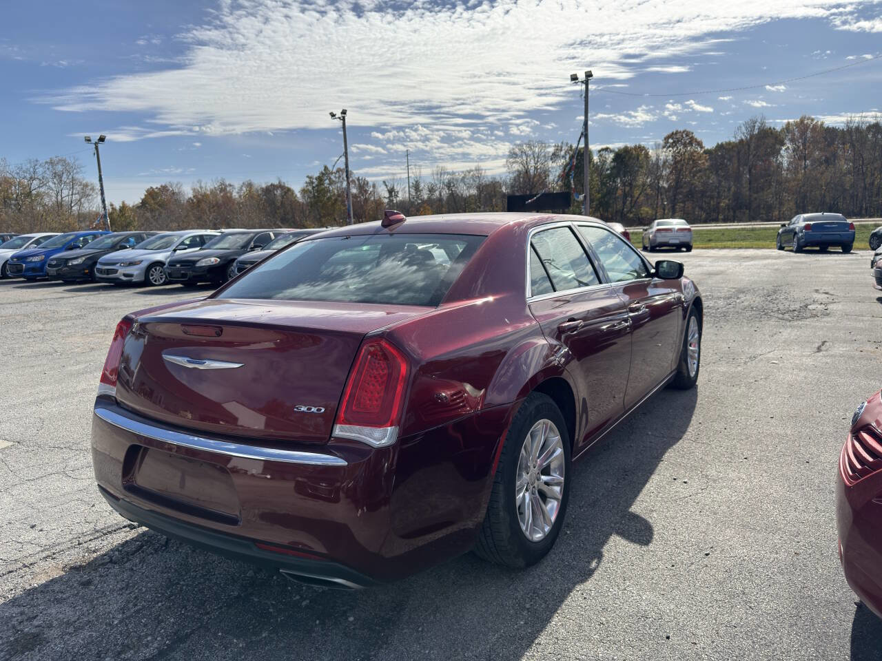 Used 2018 Chrysler 300 Touring w/ Driver Convenience Group image 8