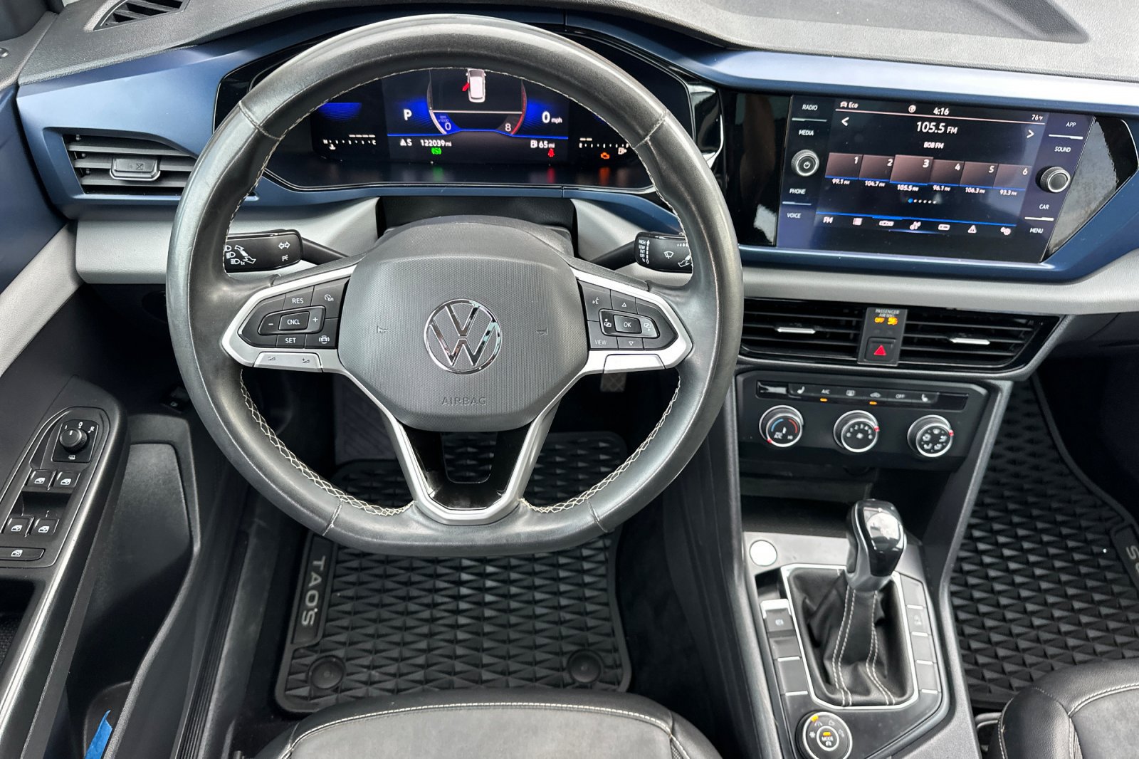 Used 2022 Volkswagen Taos SE FWD image 15