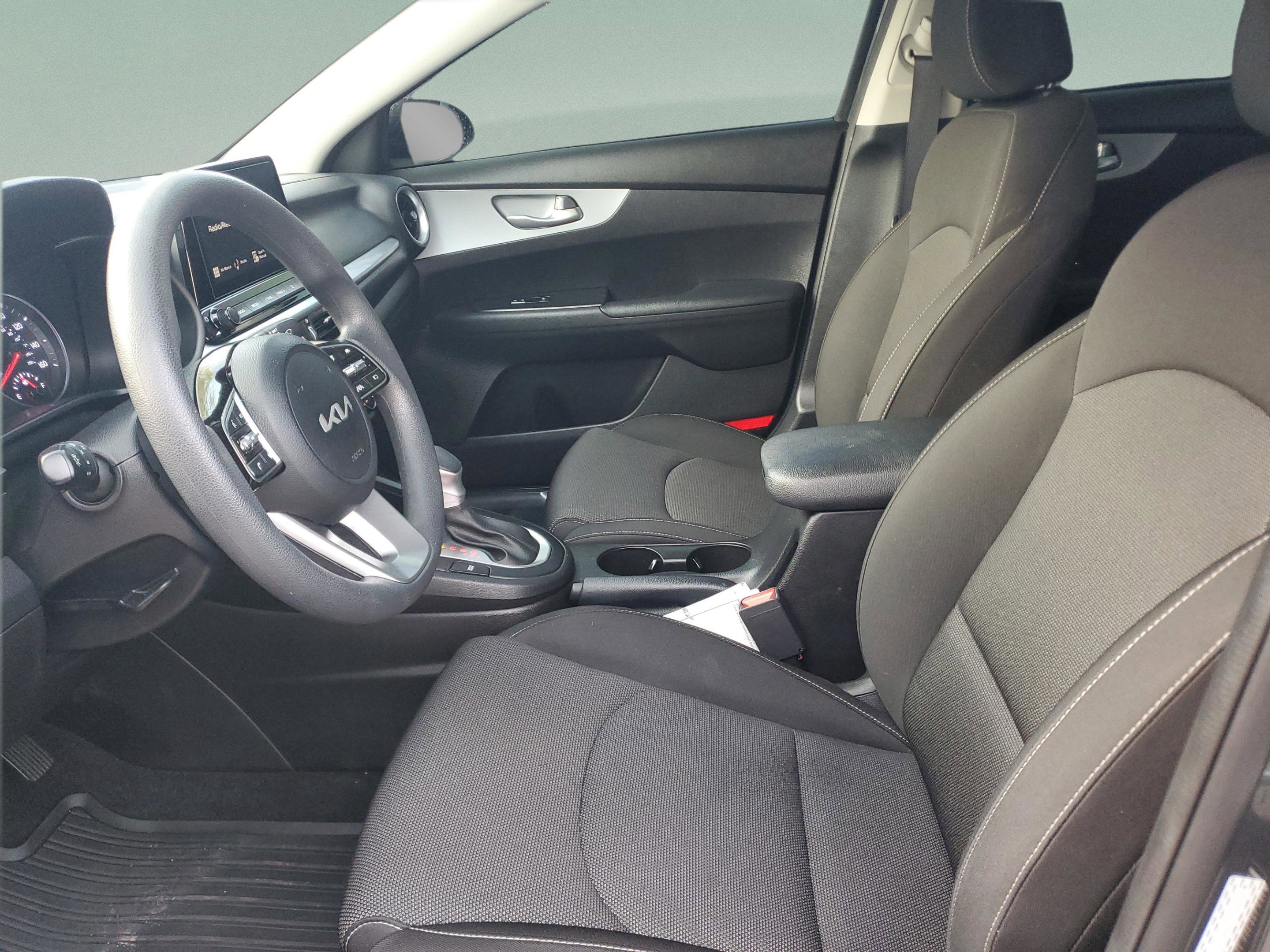 Certified 2023 Kia Forte LXS w/ LXS Technology Package image 18