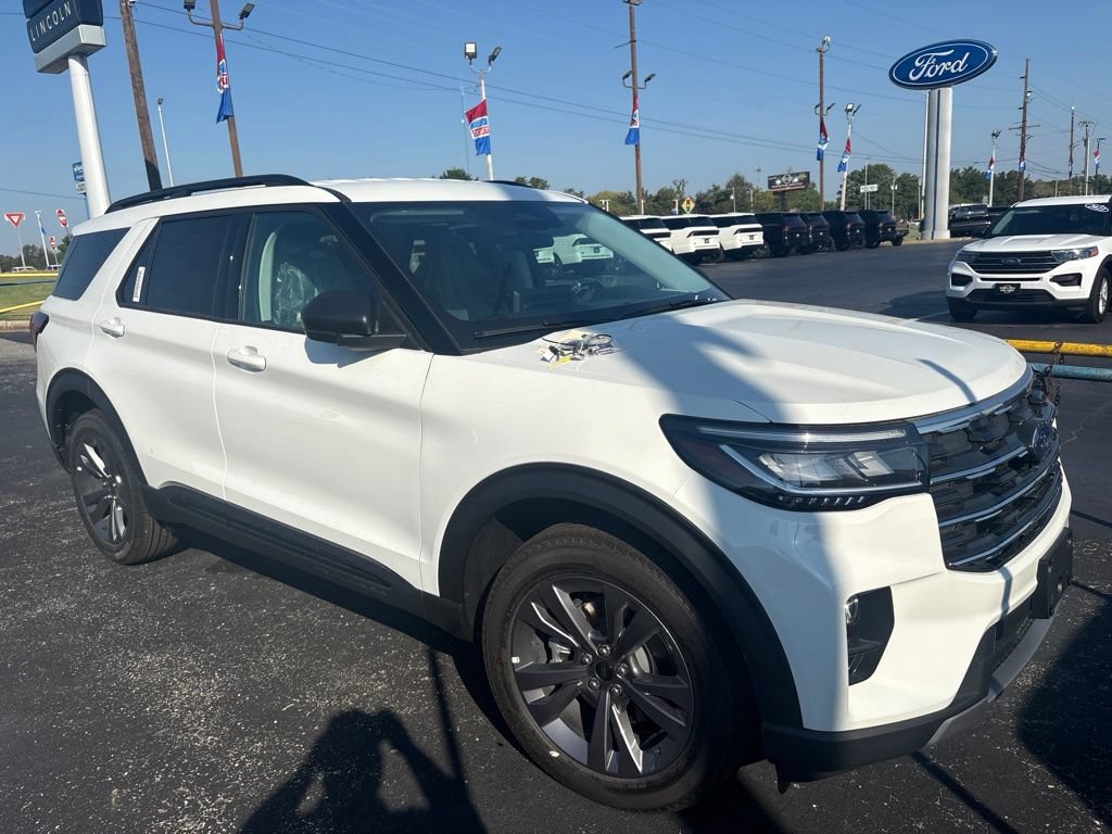 New 2026 Ford Explorer Active w/ Active Comfort Package