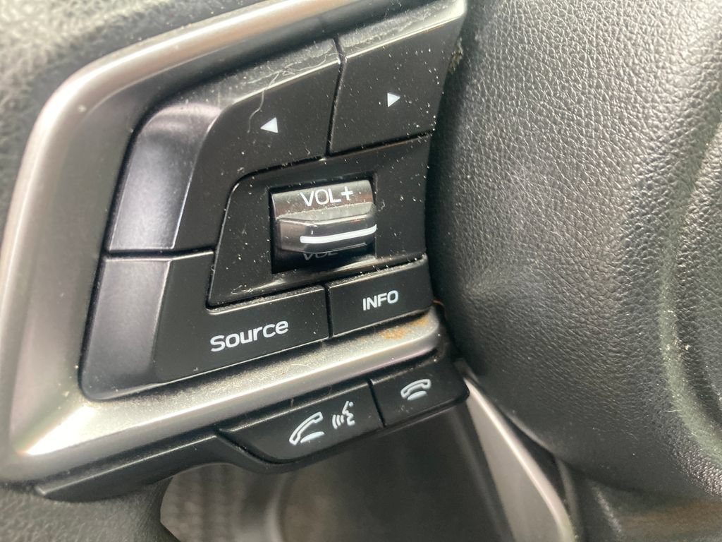 Used 2018 Subaru Impreza 2.0i Premium AWD/4WD image 40