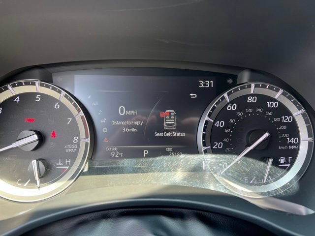 Used 2022 Toyota Highlander Platinum AWD/4WD image 11