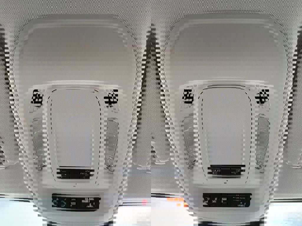 Used 2025 Buick Envision Sport Touring image 27