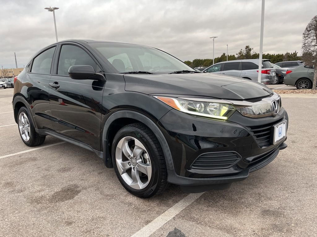 Certified 2021 Honda HR-V LX image 3