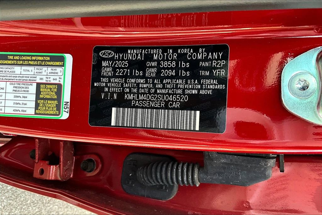 Used 2025 Hyundai Elantra Sport FWD image 25