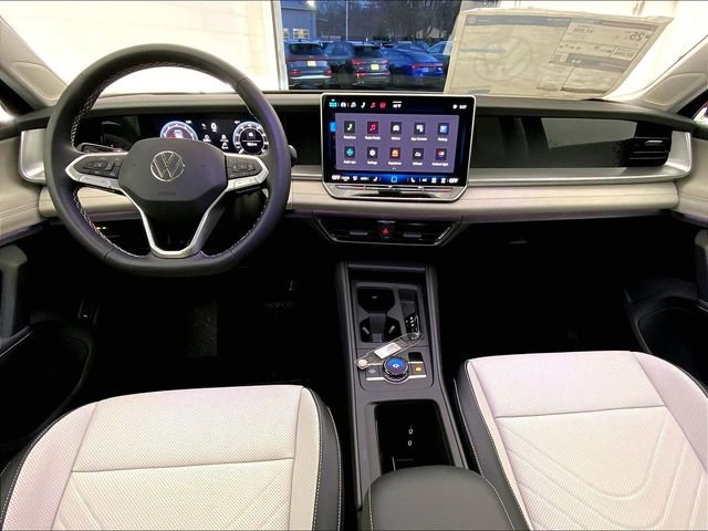 New 2026 Volkswagen Tiguan SE AWD/4WD image 6