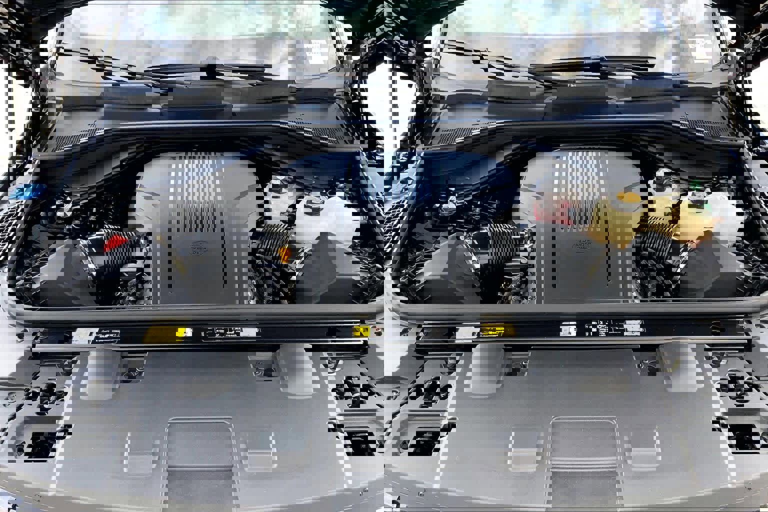 Used 2025 Land Rover Range Rover Sport Dynamic SE image 9