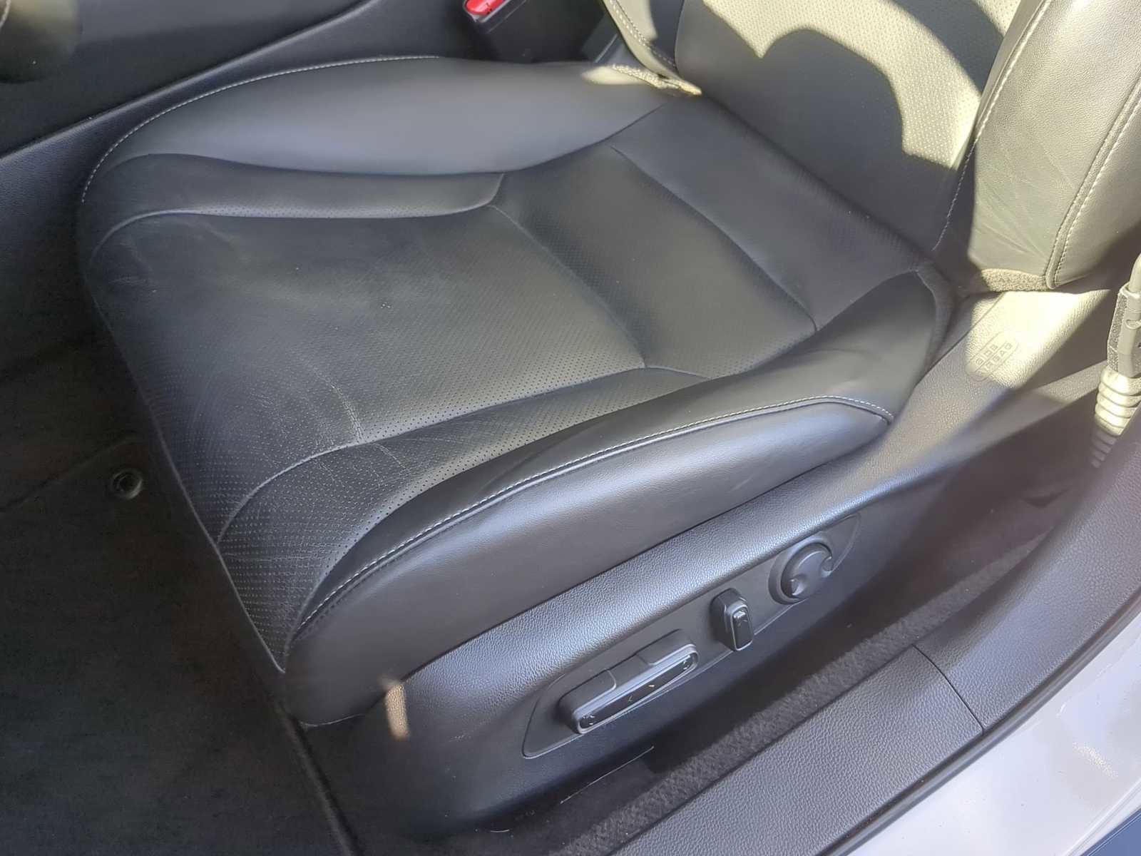 Used 2023 Honda Accord Touring image 13