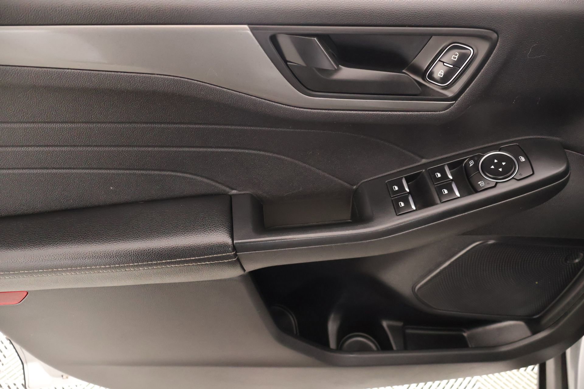 Used 2023 Ford Escape Active w/ Cold Weather Package image 15