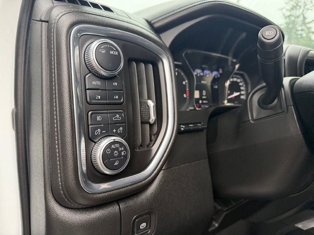 Used 2020 GMC Sierra 3500 Denali w/ Denali Ultimate Package AWD/4WD image 20