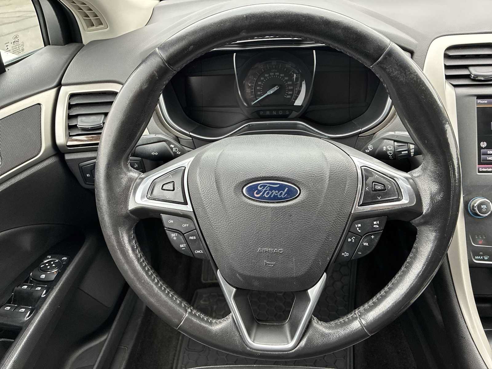 Used 2015 Ford Fusion SE w/ Equipment Group 202A FWD image 11