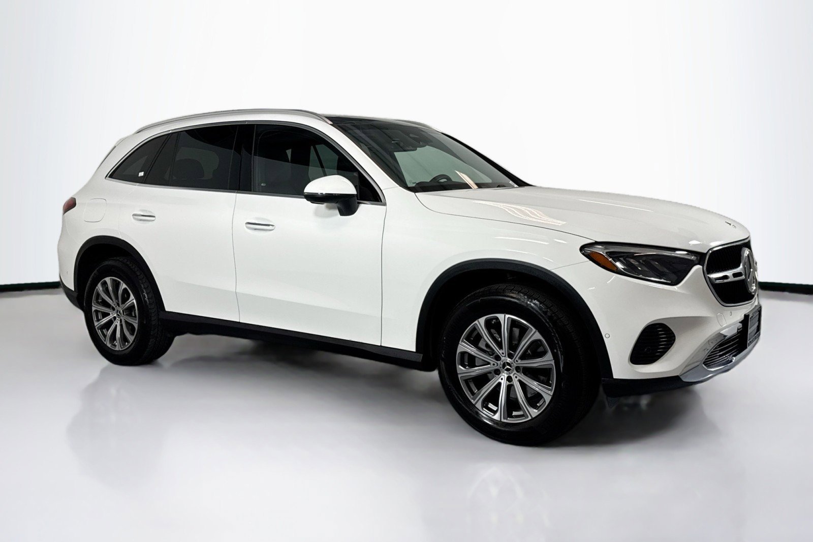 Certified 2026 Mercedes-Benz GLC 300 4MATIC image 3