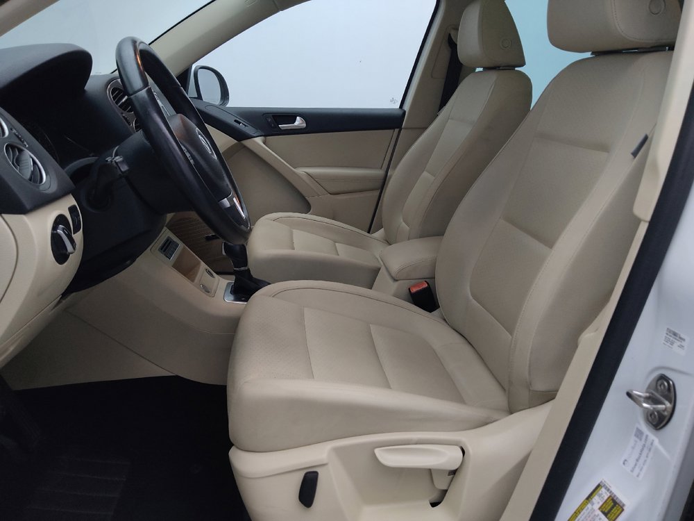 Used 2014 Volkswagen Tiguan SEL FWD image 17