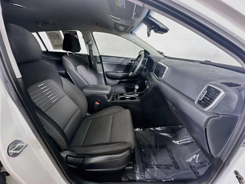 Used 2022 Kia Sportage LX w/ LX FWD Value Edition Package image 12