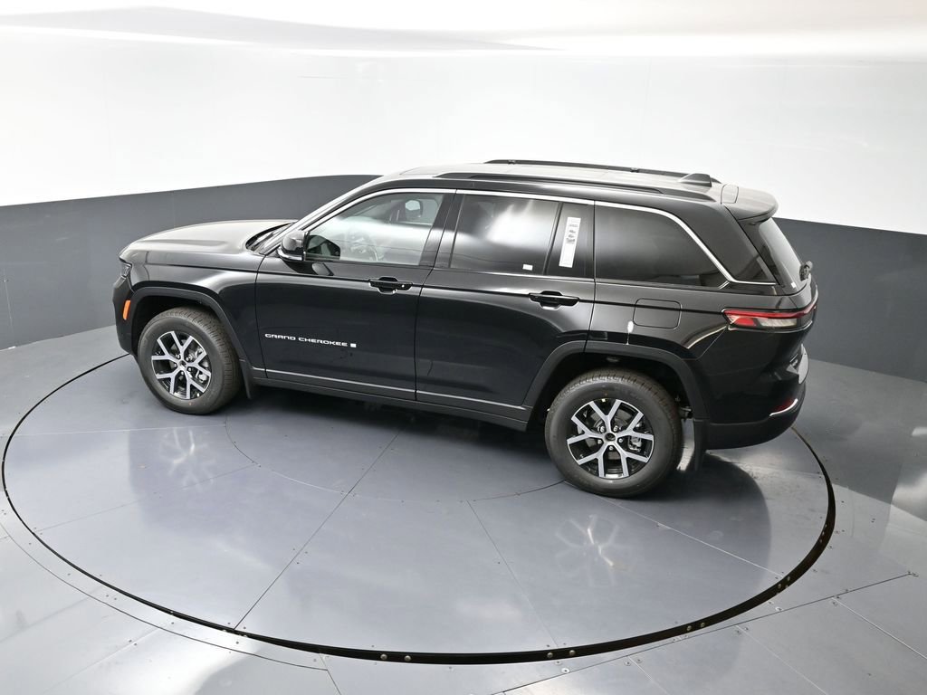 New 2025 Jeep Grand Cherokee Limited w/ Luxury Tech Group II image 31