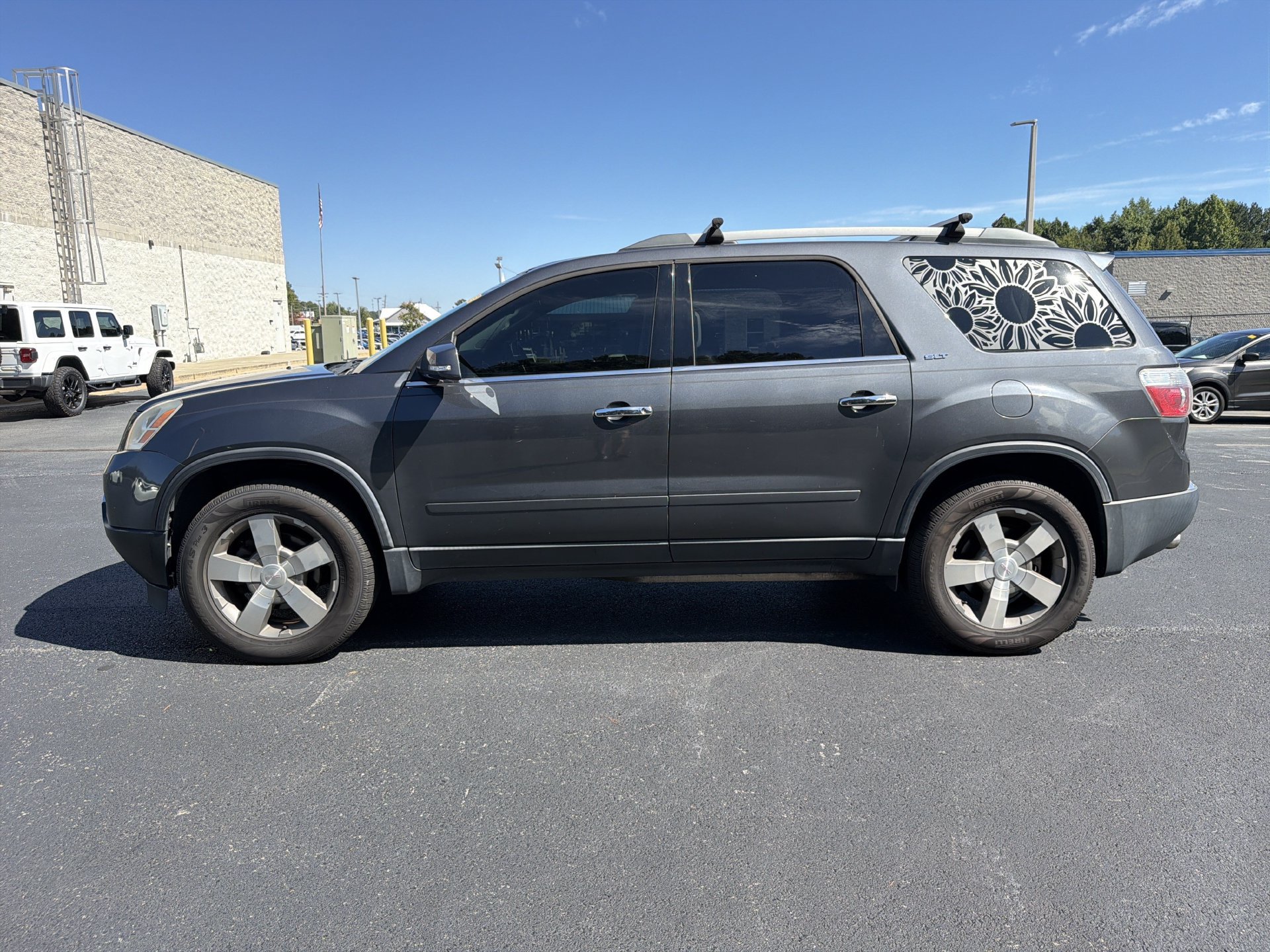 Used 2012 GMC Acadia SLT FWD image 7