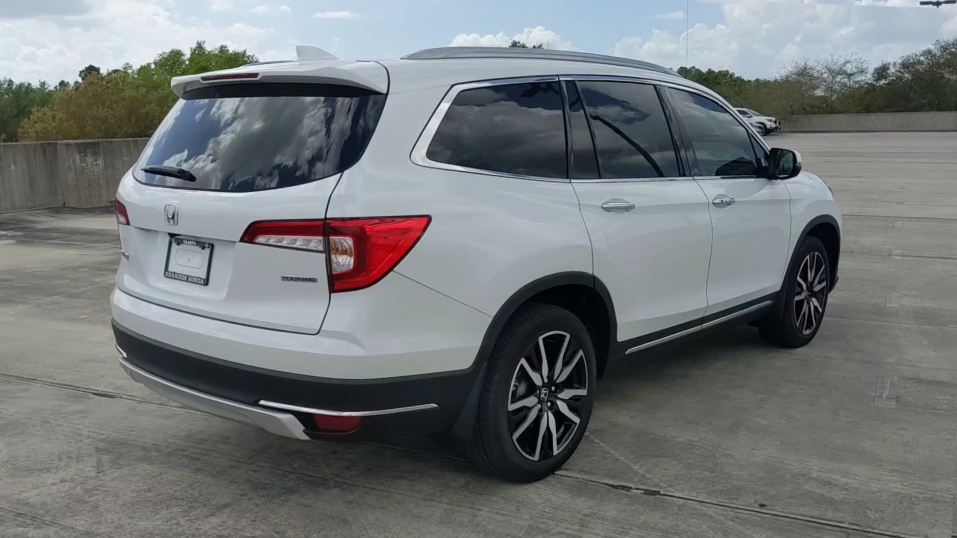 Used 2020 Honda Pilot Touring image 22
