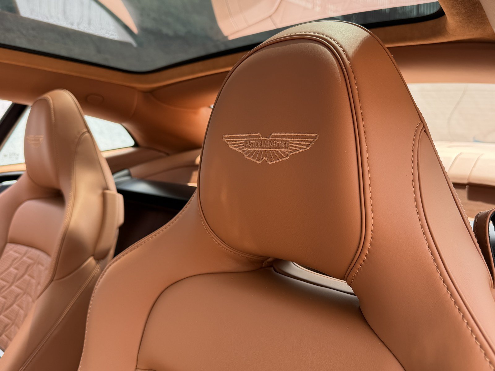 New 2026 Aston Martin Vanquish RWD image 39