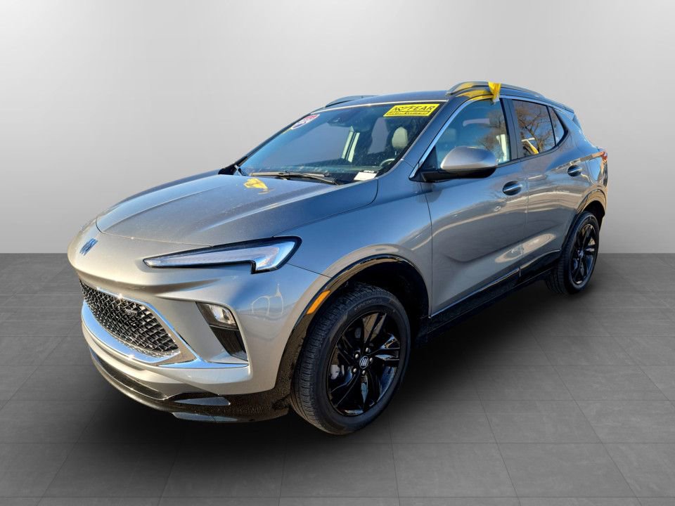 Used 2024 Buick Encore GX Sport Touring image 12